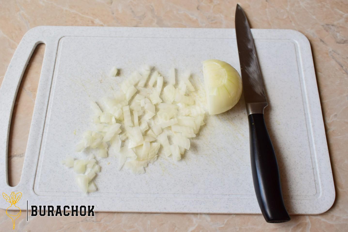 Салат з апельсином та крабовими паличками