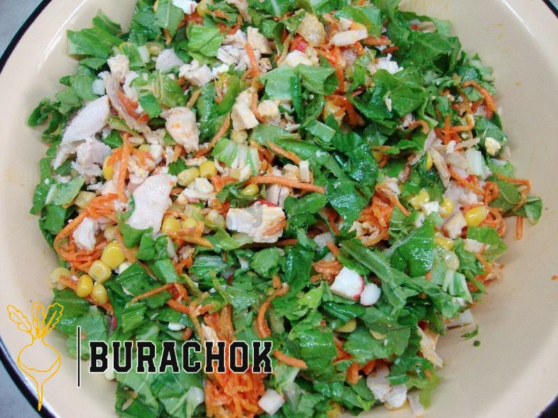 Салат з корейською морквою та крабовими паличками