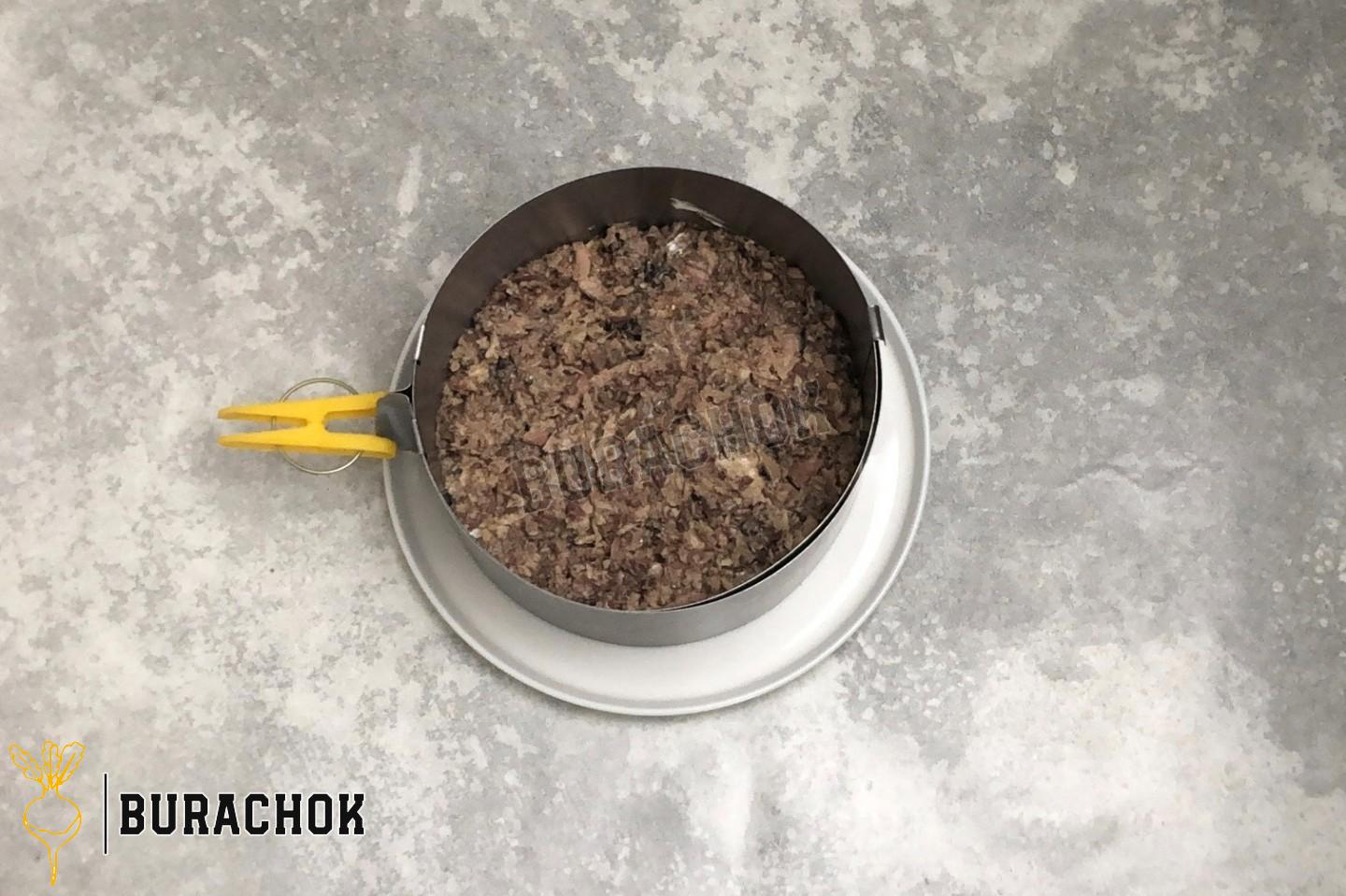 Салат Мімоза з консервами та рисом