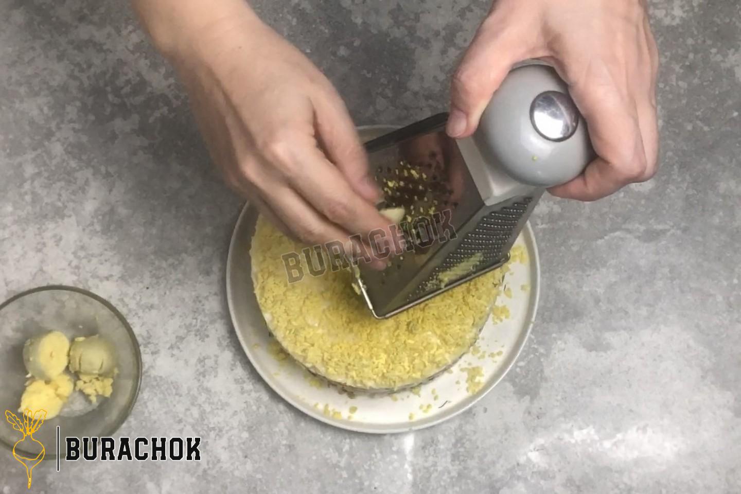 Салат Мімоза з консервами та рисом