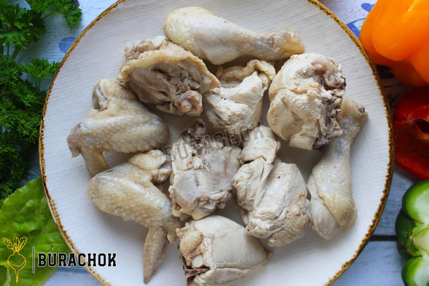 Хе з курки по-корейськи з морквою та цибулею
