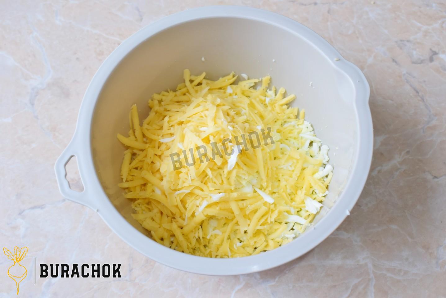 Салат корейська морква з сиром