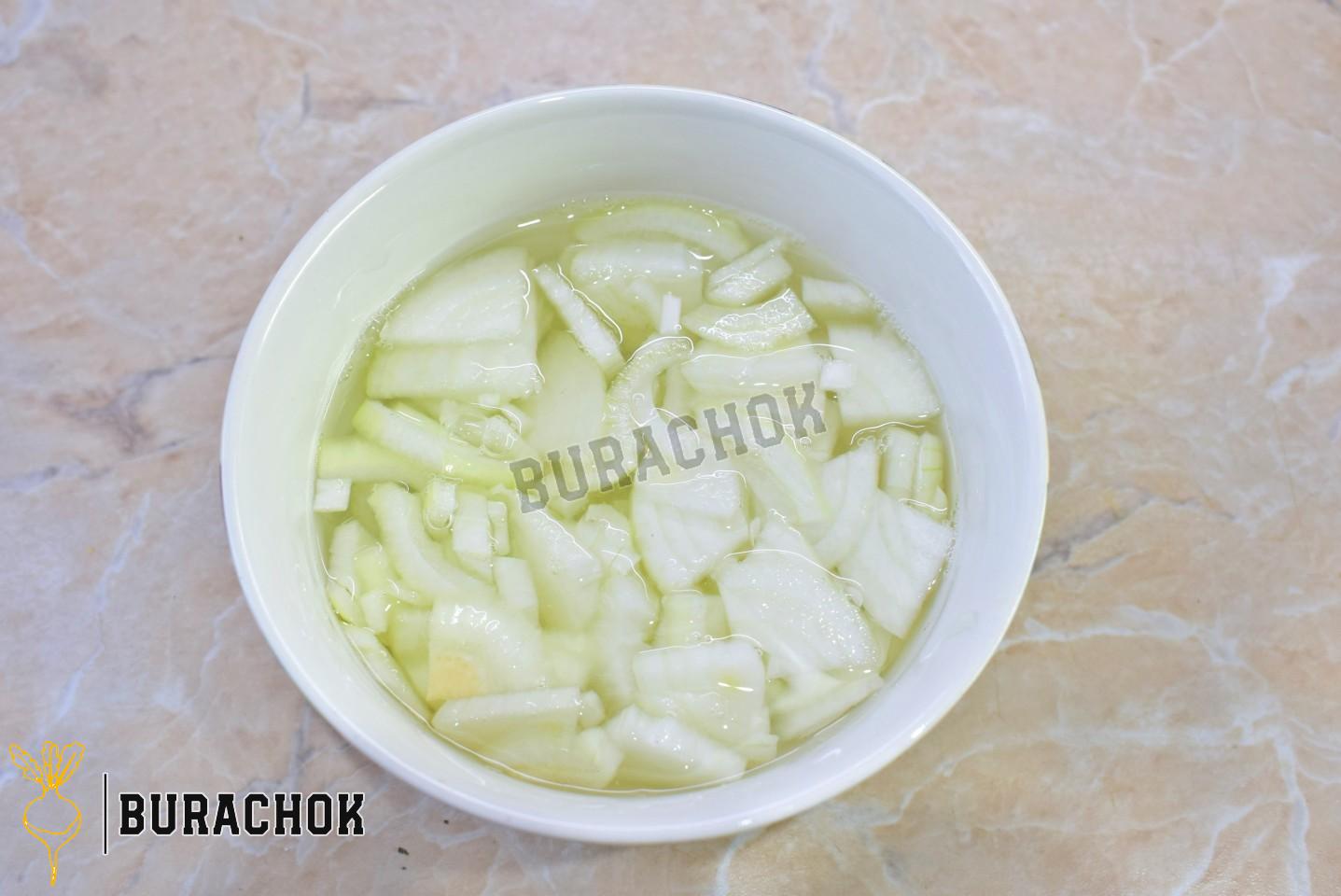 Салат з печінкою та корейською морквою