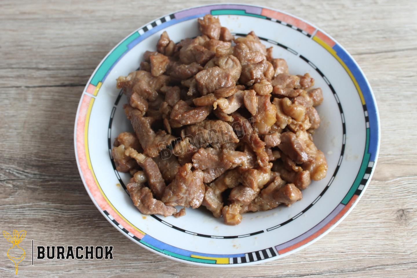 Фунчоза з м'ясом свинини та овочами