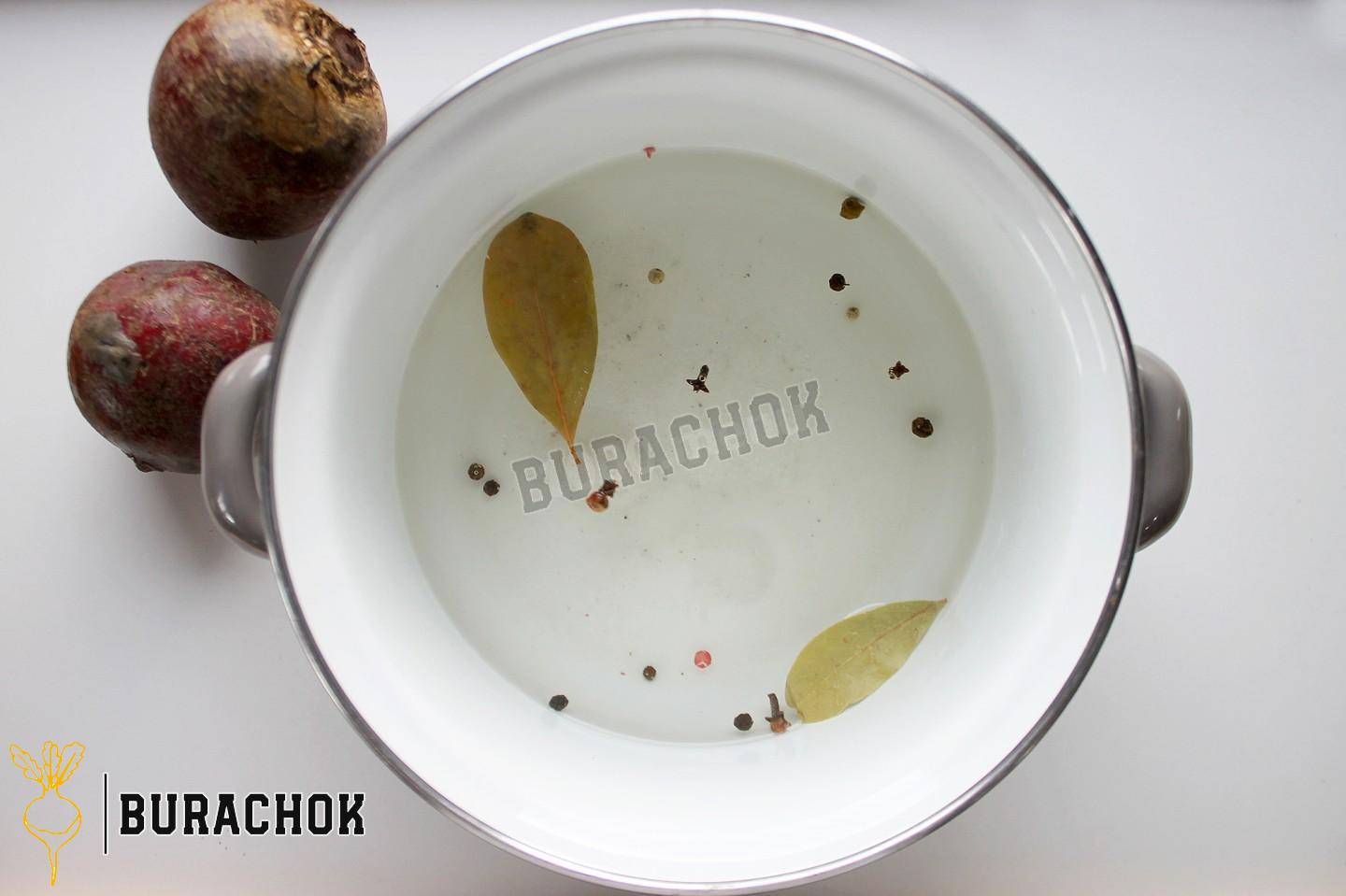 Маринований часник з буряком