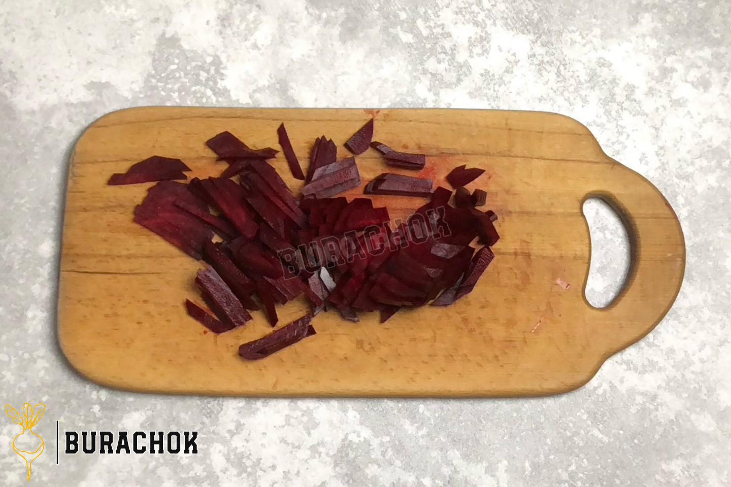 Капуста з буряком та часником швидкого приготування