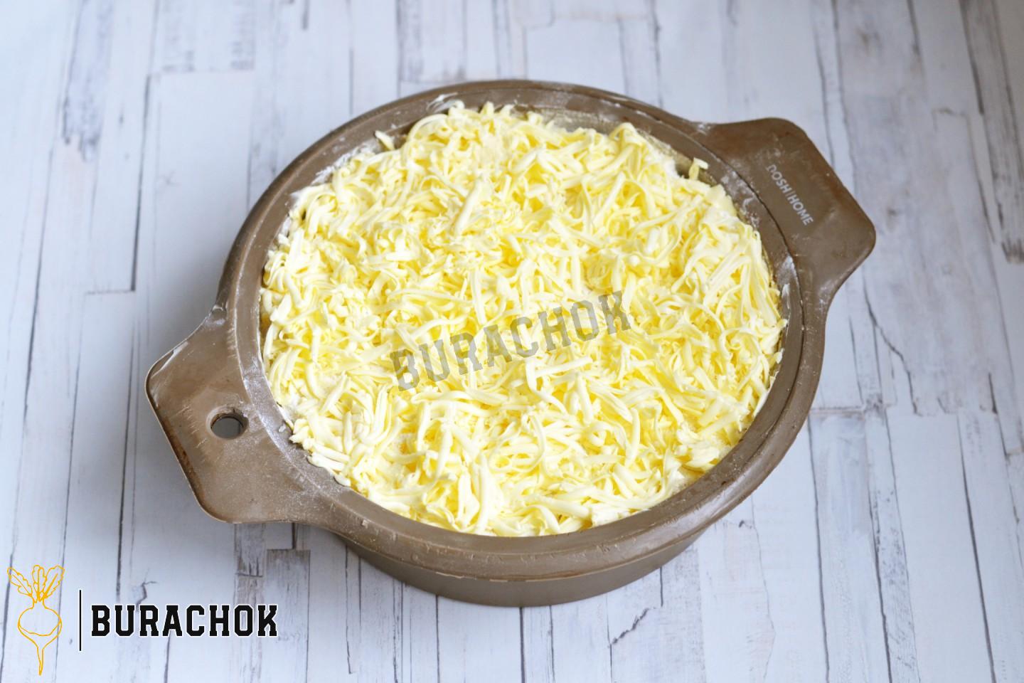 Пиріг насипний з манкою та яблуками
