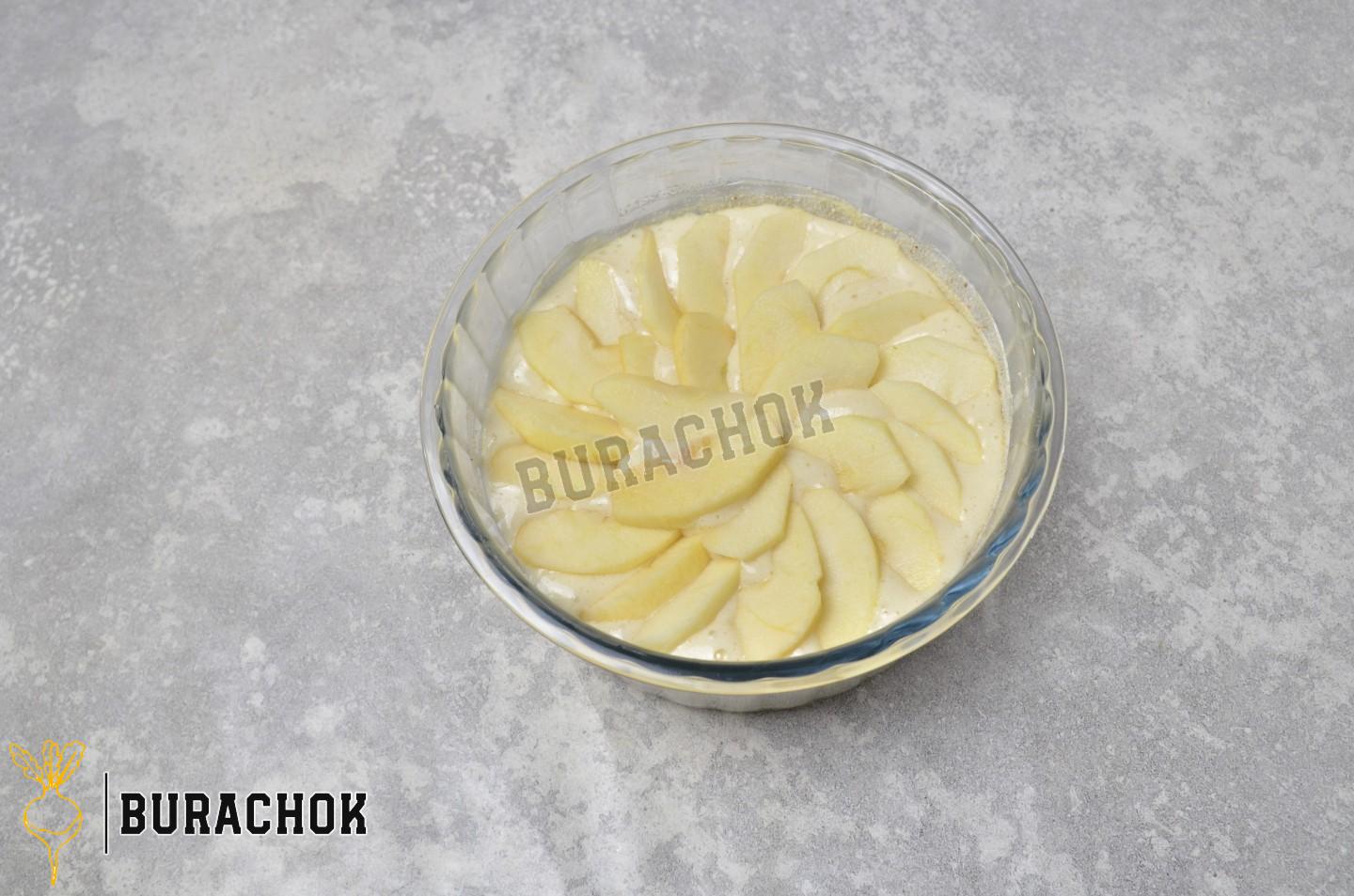 Класична шарлотка з розпушувачем