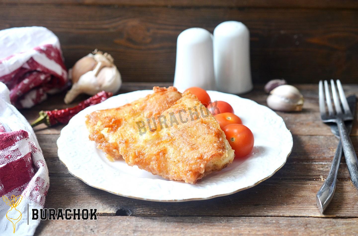 Риба в клярі на сковороді