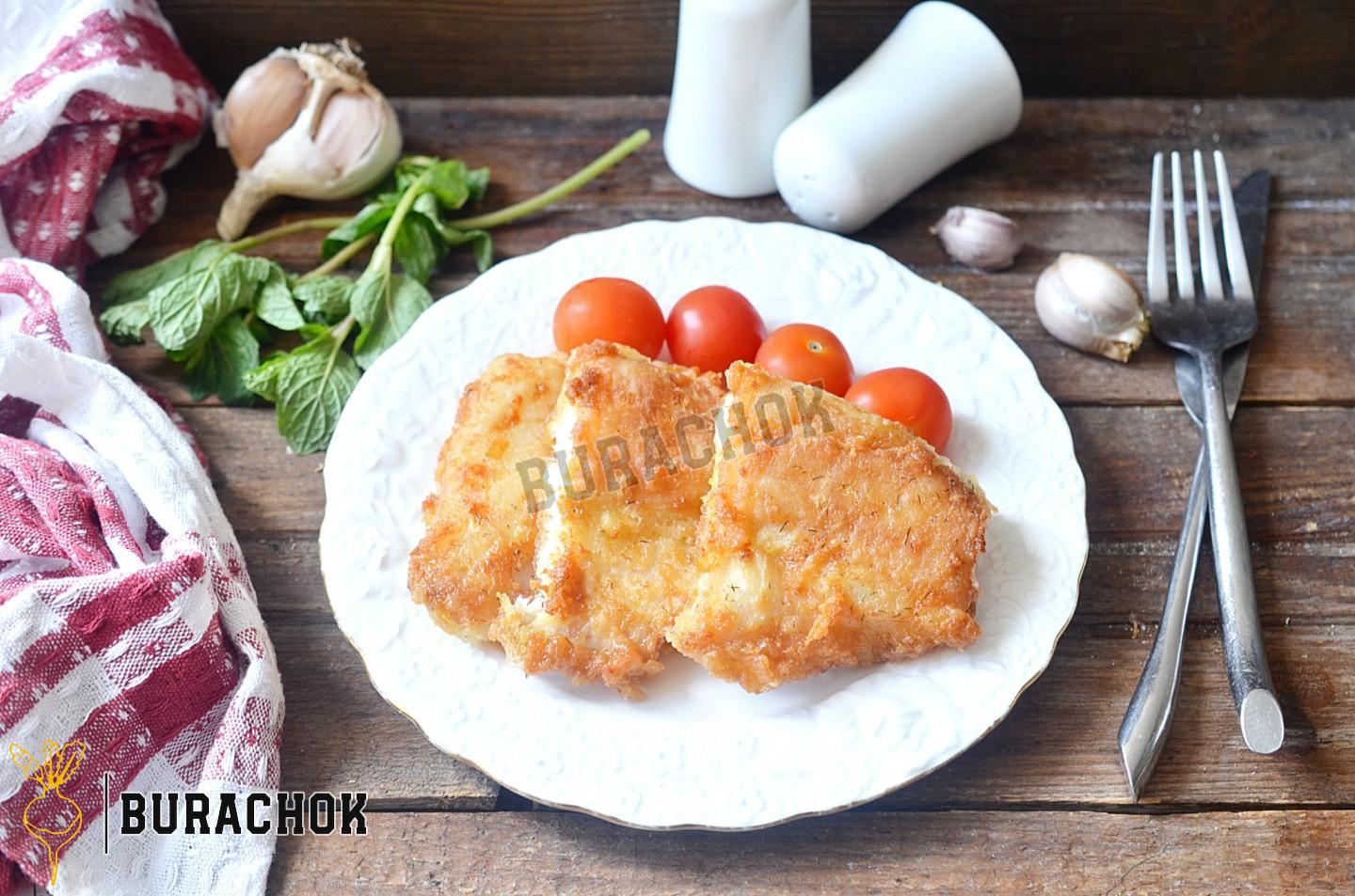 Риба в клярі на сковороді