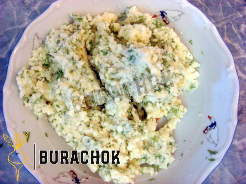 Хачапурі по-аджарськи з яйцем